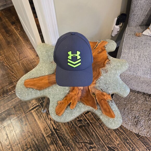 NWOT UNDER ARMOUR BASEBALL CAP - Picture 2 of 5